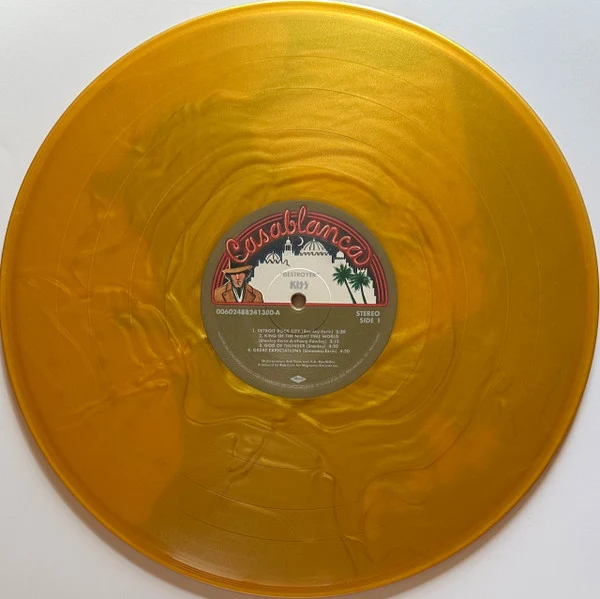 Kiss - Image 5